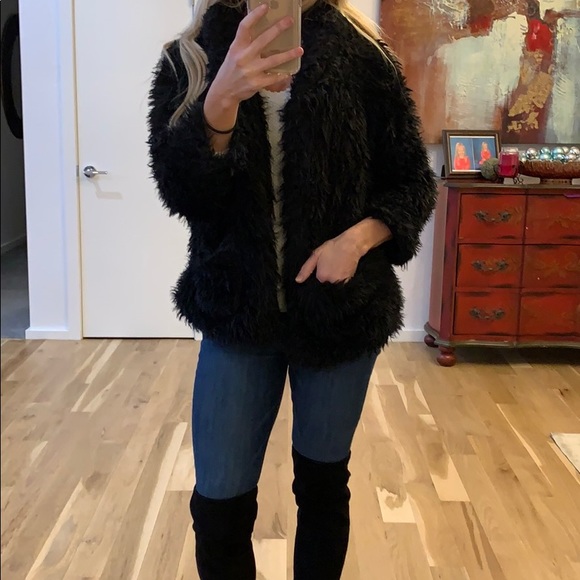 Black Faux Fur Hooded Coat - Picture 4 of 7